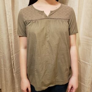 UNIQLO brown top
